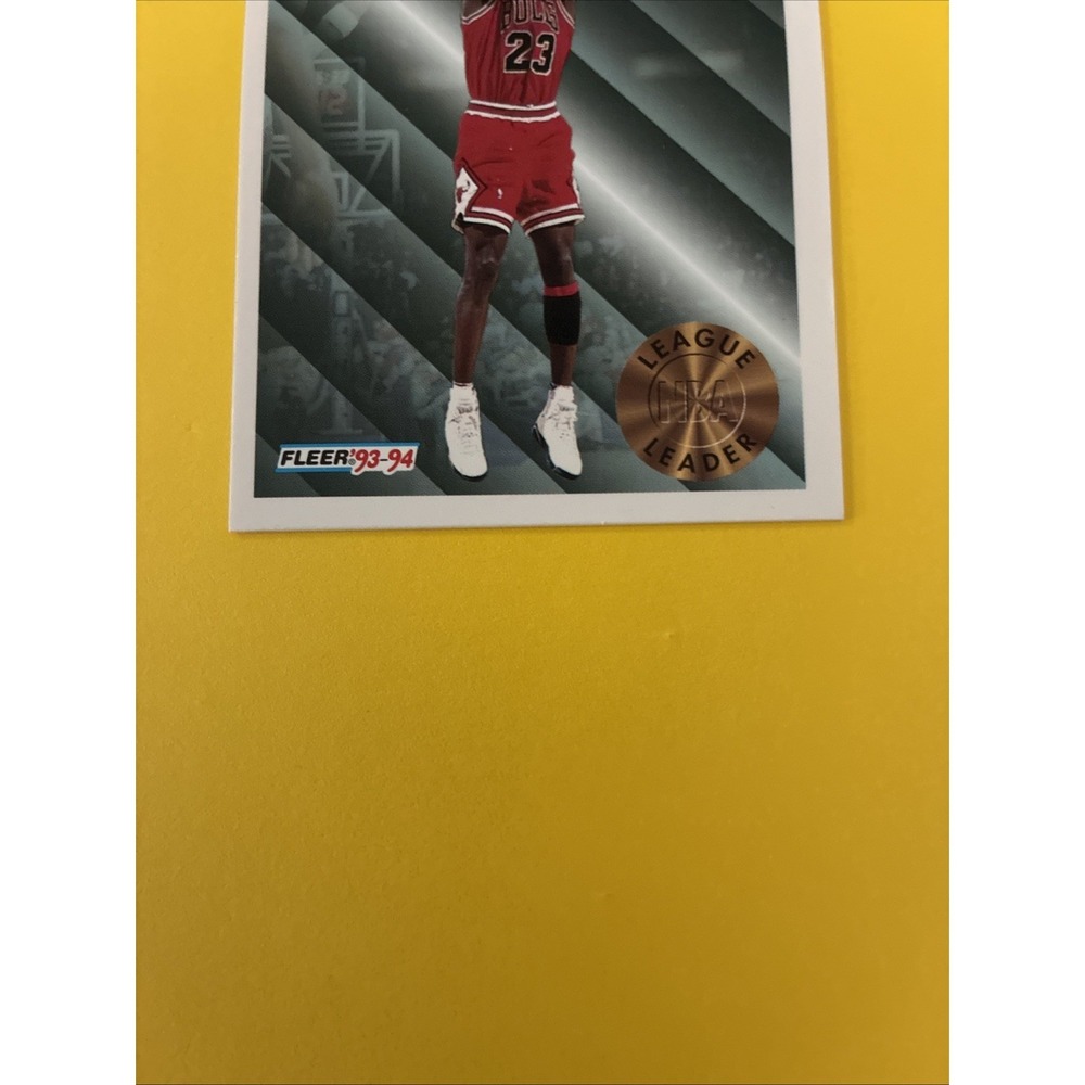 1993-94 Fleer - Michael Jordan #224 - Picture 3 of 5